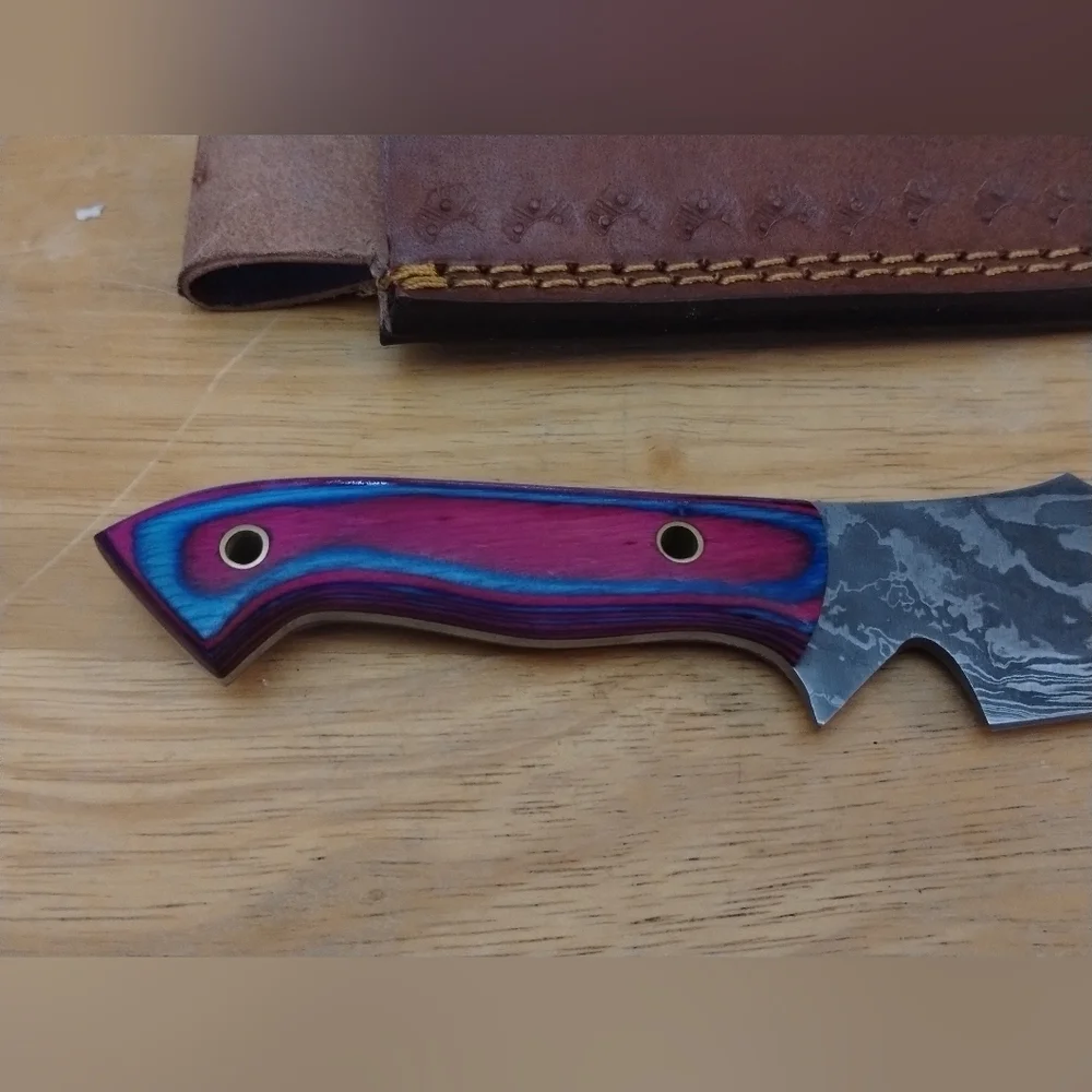 New Damascus steel blade men's hunting knife with sheath pink and blue - Picture 5 of 8
